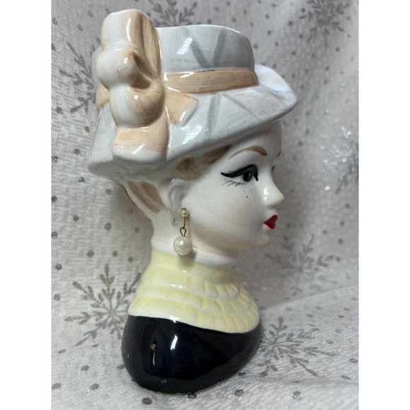 VINTAGE REPRODUCTION LADY HEAD VASE, Earrings & Hat, 8” - Picture 6 of 8
